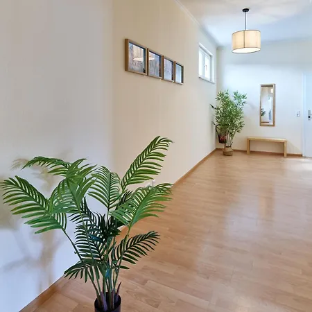 Marx - Zentrales & Geraeumiges Apartment Fuer Bis Zu 6 Personen - 2 Schlafzimmer Mit Tv, Wlan & Waschmaschine טרייר