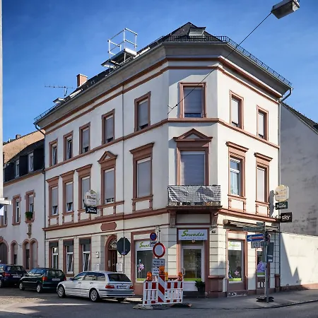 Lejlighed Marx - Zentrales & Geraeumiges Fuer Bis Zu 6 Personen - 2 Schlafzimmer Mit Tv, Wlan & Waschmaschine Trier