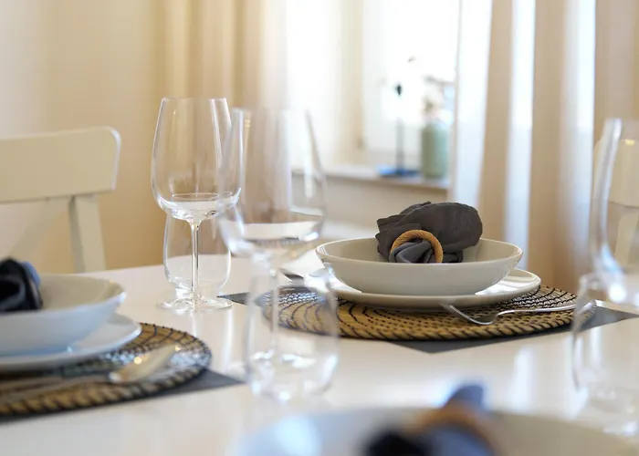 Marx - Zentral Und Geräumig - Für 6 Personen - 2 Schlafzimmer Mit Tv - Küche *