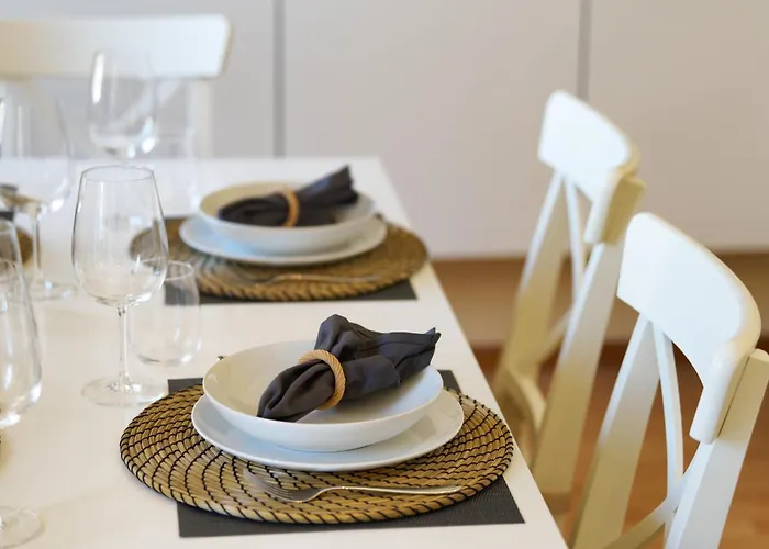 Marx - Zentral Und Geräumig - Für 6 Personen - 2 Schlafzimmer Mit Tv - Küche Apartamento Tréveris